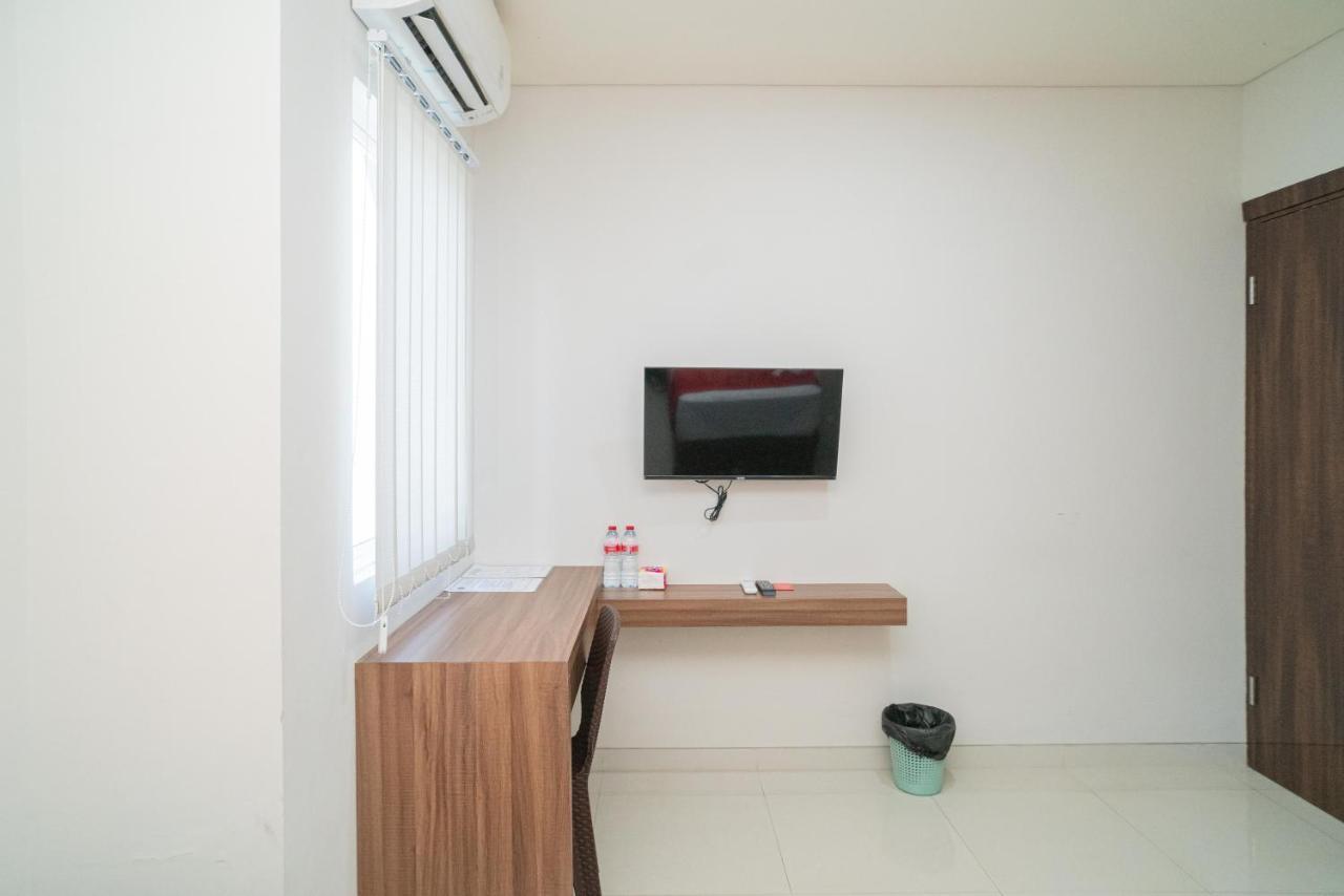 Reddoorz Plus @ Jalan Pemuda Timur Bojonegoro Экстерьер фото